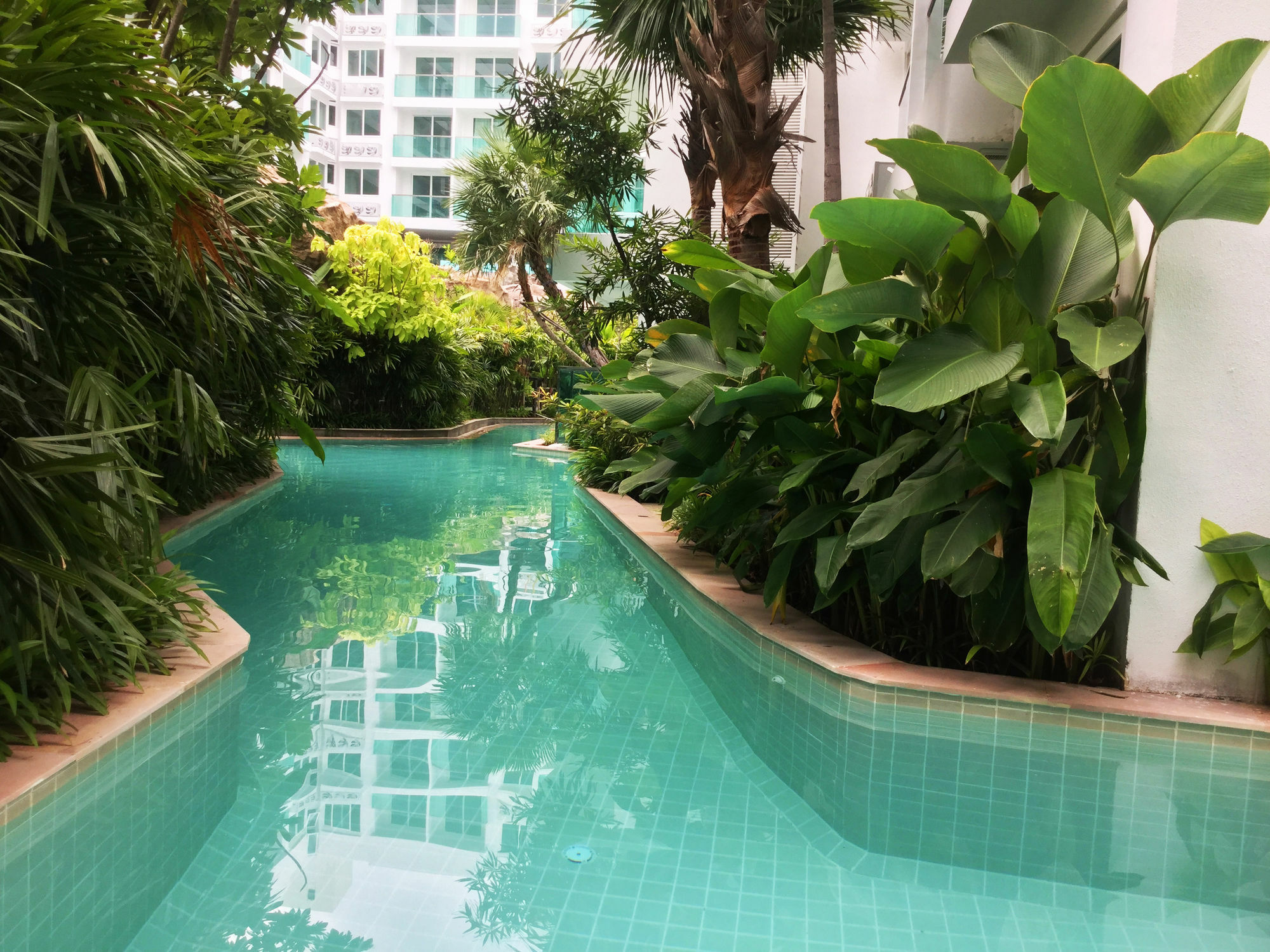 Amazon Residence By Pattaya Sunny Rentals Jomtien Beach Exterior foto