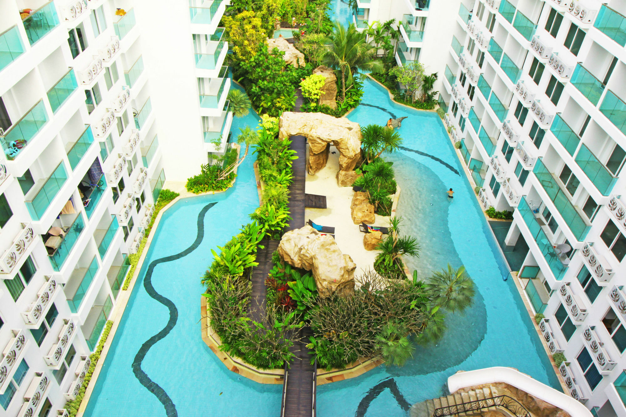 Amazon Residence By Pattaya Sunny Rentals Jomtien Beach Exterior foto