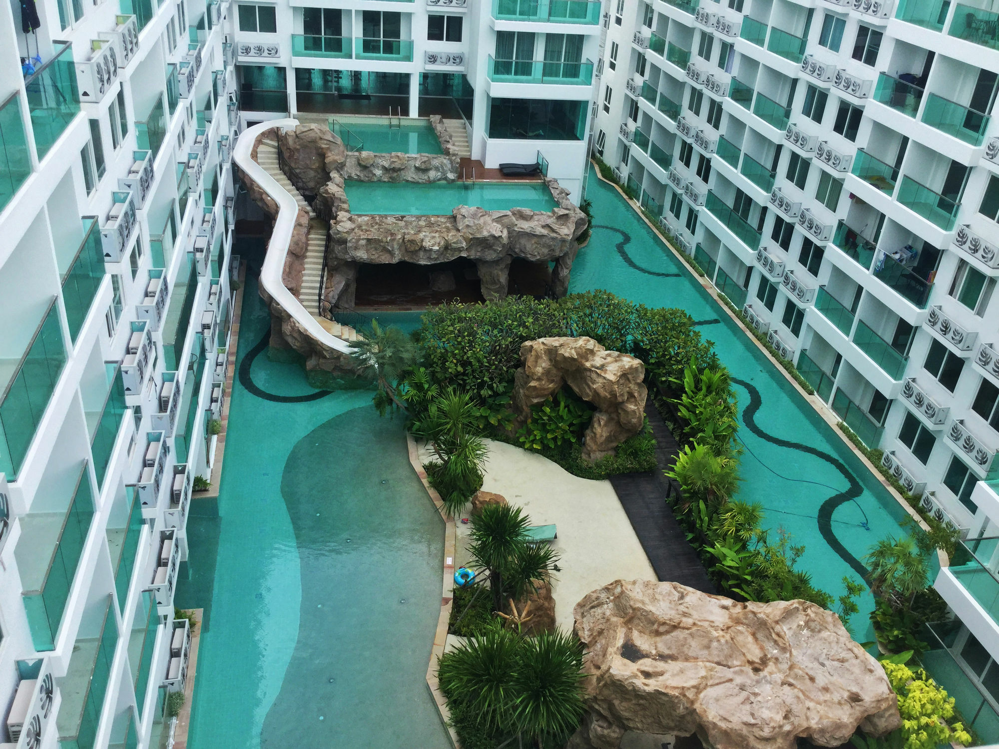 Amazon Residence By Pattaya Sunny Rentals Jomtien Beach Exterior foto