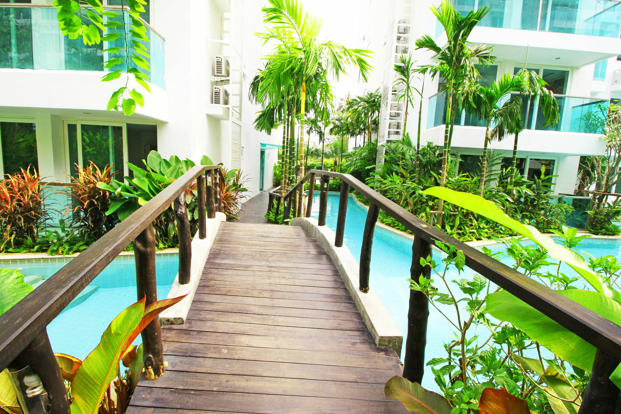 Amazon Residence By Pattaya Sunny Rentals Jomtien Beach Exterior foto
